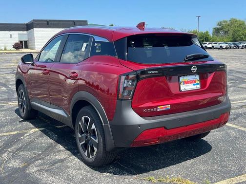2025 Nissan Kicks SV
