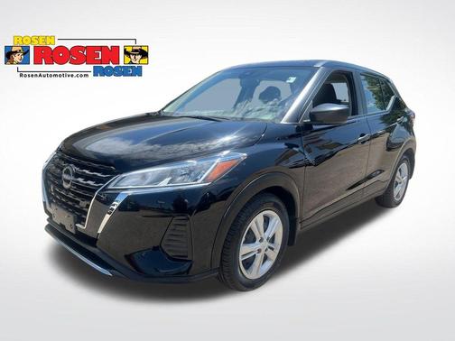 Super Black 2022 Nissan Kicks S
