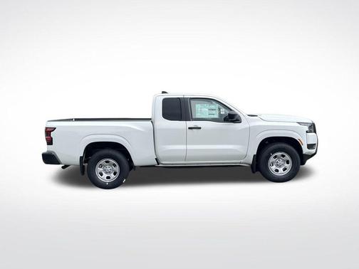 2025 Nissan Frontier S