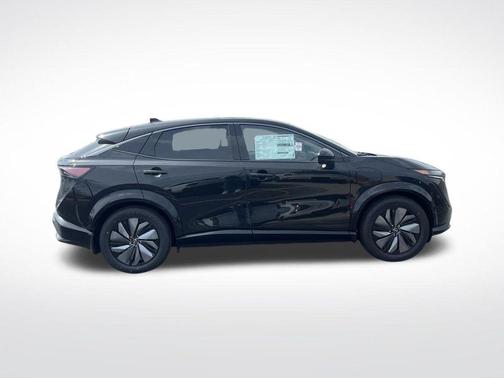 2025 Nissan ARIYA EVOLVE+
