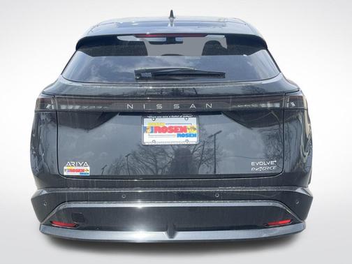 2025 Nissan ARIYA EVOLVE+
