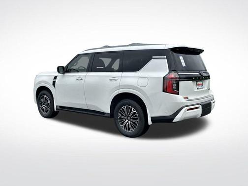 2025 Nissan Armada Platinum