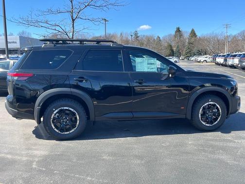 2025 Nissan Pathfinder Rock Creek