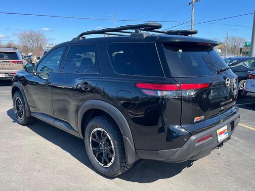 2025 Nissan Pathfinder Rock Creek