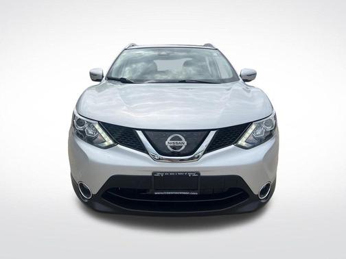 Brilliant Silver 2018 Nissan Rogue Sport SL