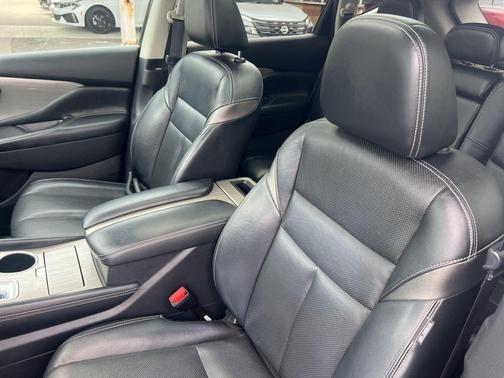 Magnetic Black 2017 Nissan Murano SL