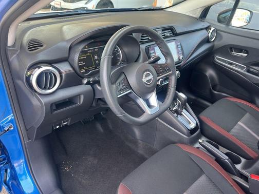 Electric Blue Metallic 2024 Nissan Versa 1.6 SR