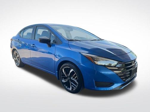 Electric Blue Metallic 2024 Nissan Versa 1.6 SR