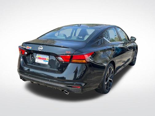 Black 2026 Nissan Altima 2.5 SR