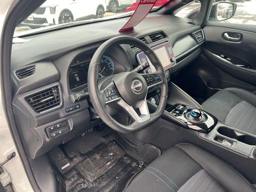 2023 Nissan Leaf SV PLUS