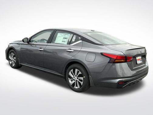2025 Nissan Altima S
