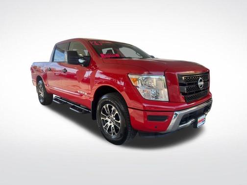 2024 Nissan Titan SV