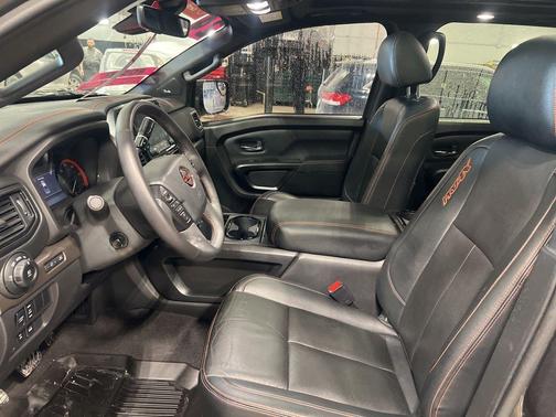 2024 Nissan Titan PRO-4X