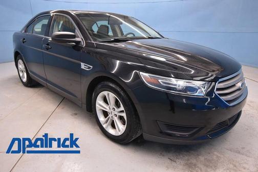 Shadow Black 2016 Ford Taurus SE