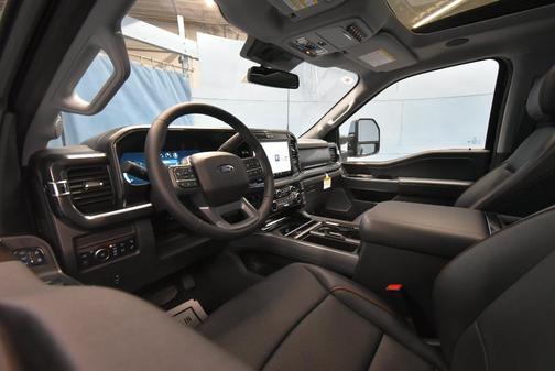 Agate Black 2027 Ford F-350 Super Duty