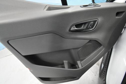 2026 Ford Transit-250 148 WB Medium Roof Cargo
