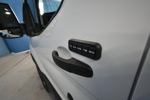 2026 Ford Transit-250 148 WB Medium Roof Cargo