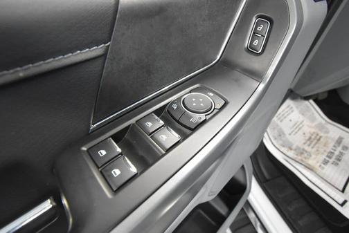 Oxford White 2024 Ford F-150 XLT