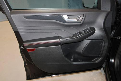 Black Metallic 2025 Ford Escape ST-Line Select