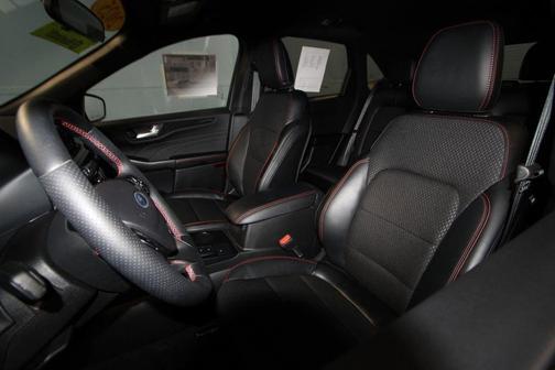 Black Metallic 2025 Ford Escape ST-Line Select