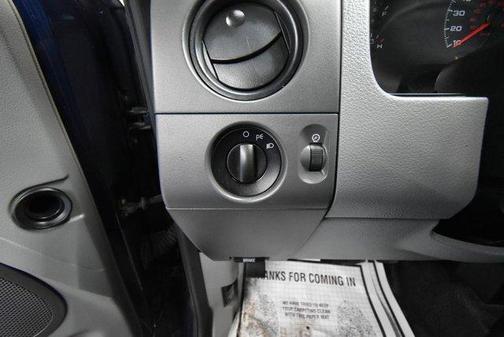 2005 Ford F-150 XL