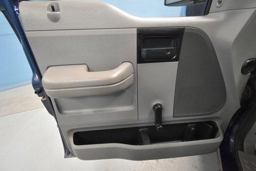 2005 Ford F-150 XL