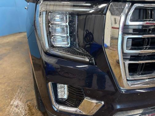 Midnight Blue Metallic 2023 GMC Yukon SLT