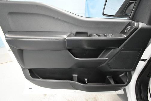 Oxford White 2025 Ford F-150 STX