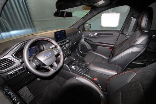 Silver Metallic 2025 Ford Escape ST-Line