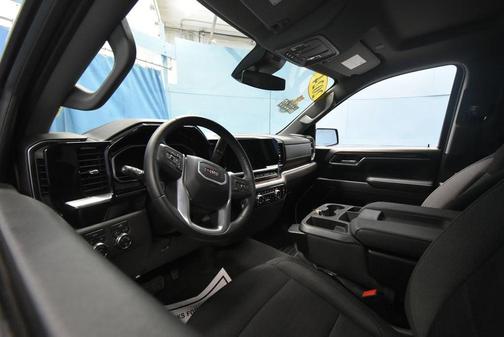 2024 GMC Sierra 1500 SLE