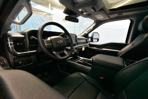 2025 Ford F-350 Lariat Super Duty