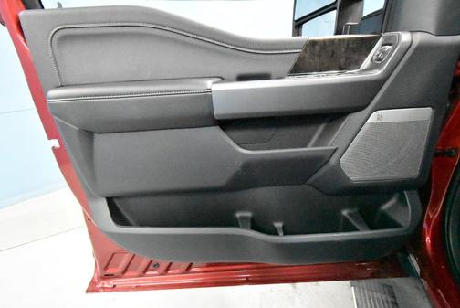 2025 Ford F-350 Lariat Super Duty