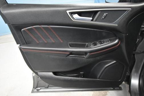 Carbonized Gray Metallic 2024 Ford Edge ST Line