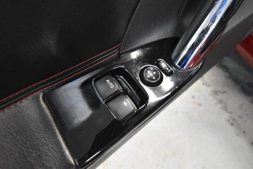 2009 Saturn Sky Ruby Red SE