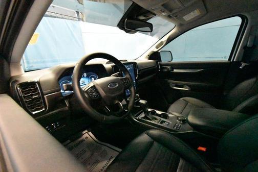 Oxford White 2025 Ford Ranger Lariat