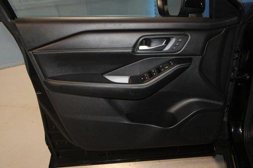Black 2024 Nissan Rogue SL