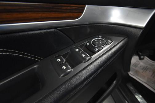 Magnetic 2017 Ford Explorer Limited