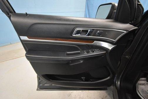 Magnetic 2017 Ford Explorer Limited