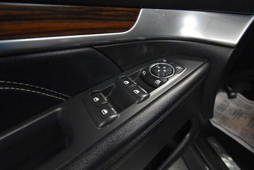 Magnetic 2017 Ford Explorer Limited