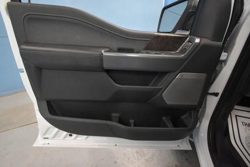 Oxford White 2022 Ford F-150 Lariat