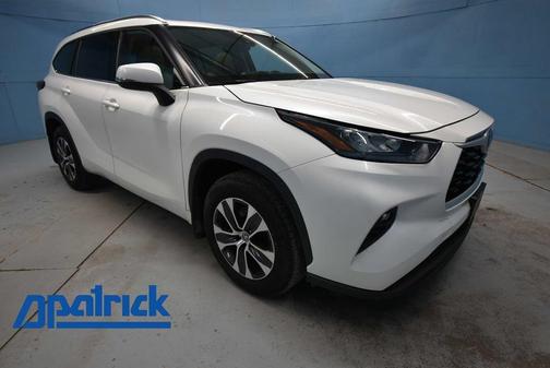 Blizzard Pearl 2020 Toyota Highlander XLE