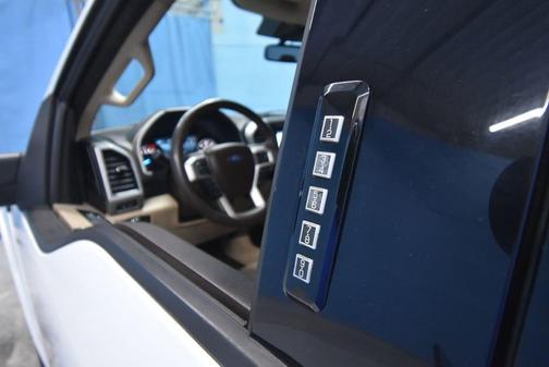 Oxford White 2018 Ford F-150 Lariat