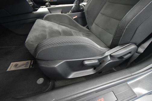 2017 Ford Shelby GT350 Base