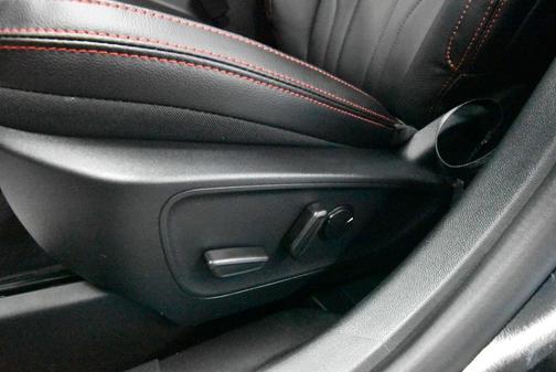 2026 Ford Escape ST-Line Elite