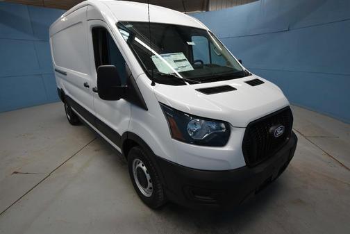 2026 Ford Transit-250 148 WB Medium Roof Cargo