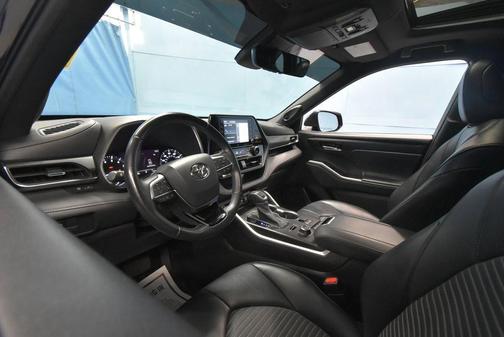 2021 Toyota Highlander XSE