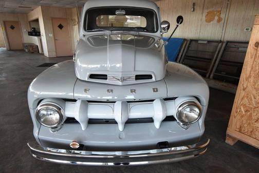 1952 Ford F1 