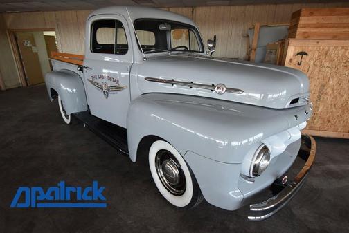 1952 Ford F1 