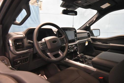 White 2025 Ford F-150 XLT