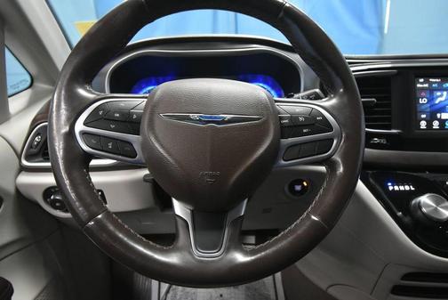 2019 Chrysler Pacifica Touring-L